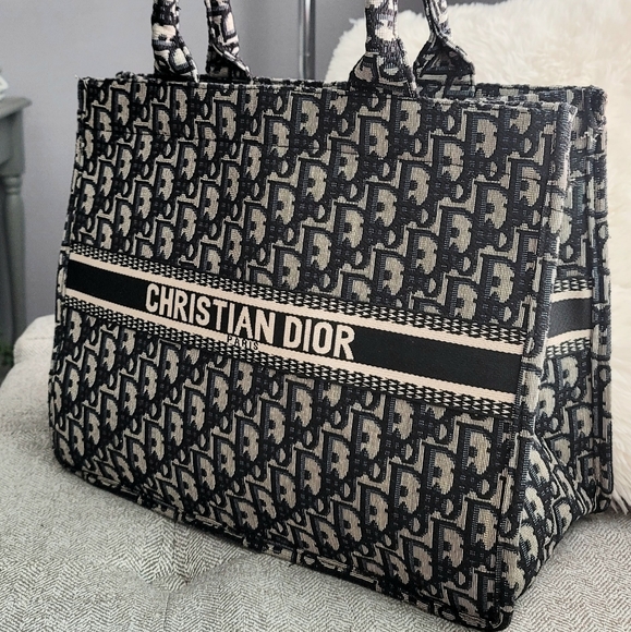 christian dior book tote price malaysia